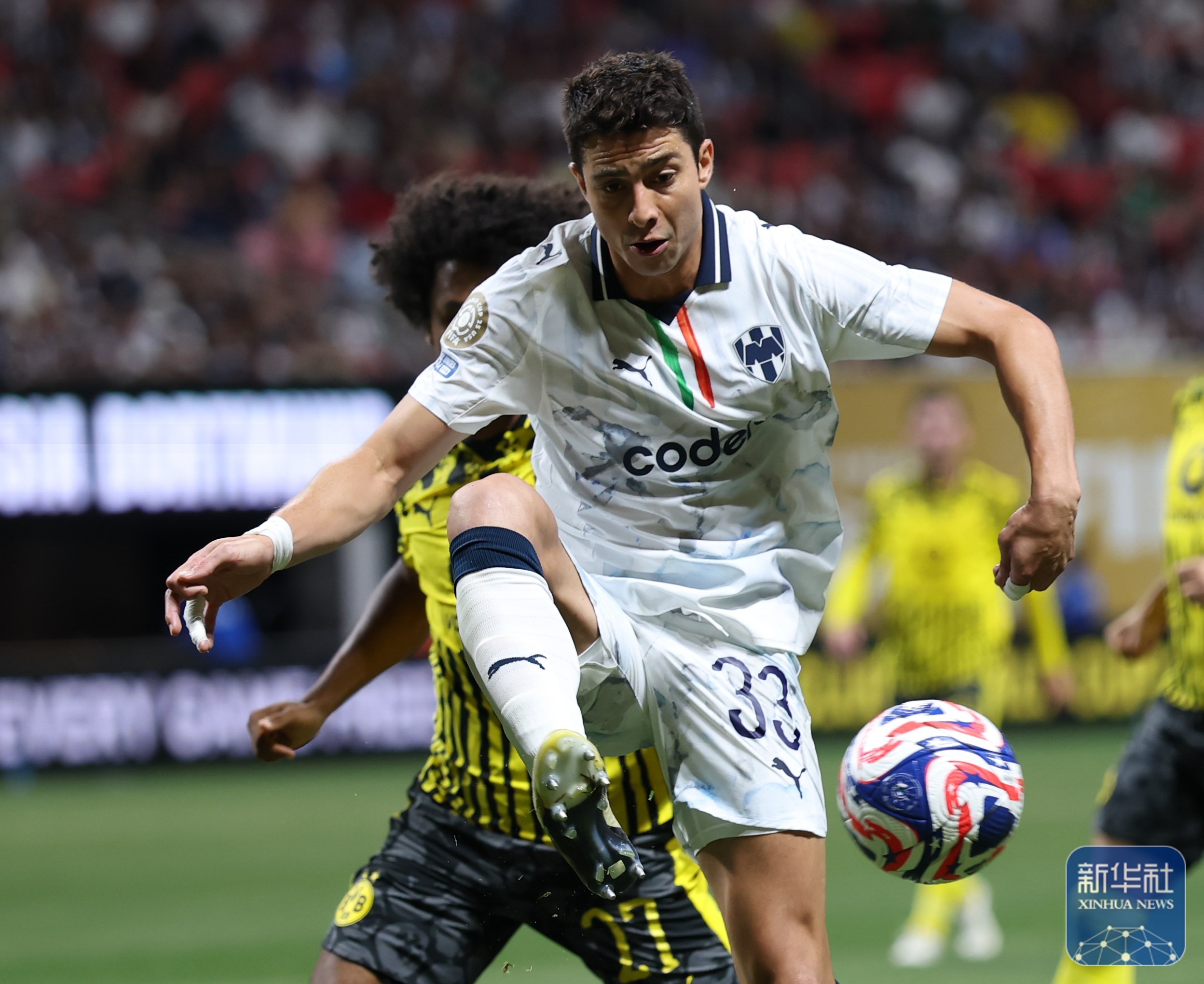 包含赛后多特蒙德备战欧冠；远射贴柱细节曝光；更衣室稳定；控场能力受关注的词条